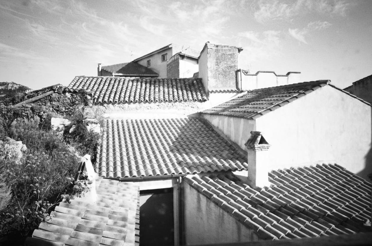 Casa De Ajala - B&B De Charme In Antica Dimora Totalmente Ristrutturata E Dotata Di Tutti I Confort Bagni Privati Spazio Living Patio Esterno Ambienti Climatizzati Degustazioni Prodotti Locali Làconi Kültér fotó